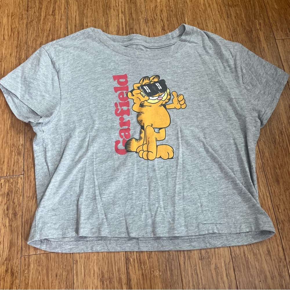 Aeropostale Gray Garfield Graphic Tee